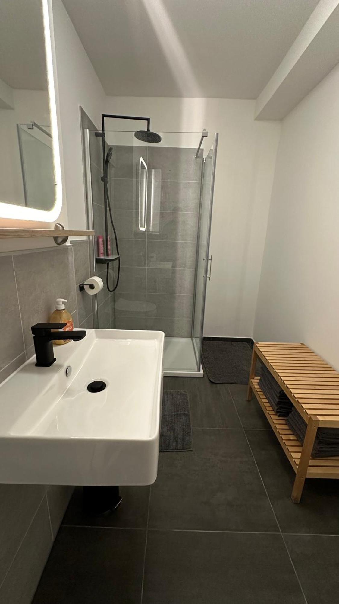 Traumhafte Wohnung Mitten In Charlottenburg Berlin Exterior foto