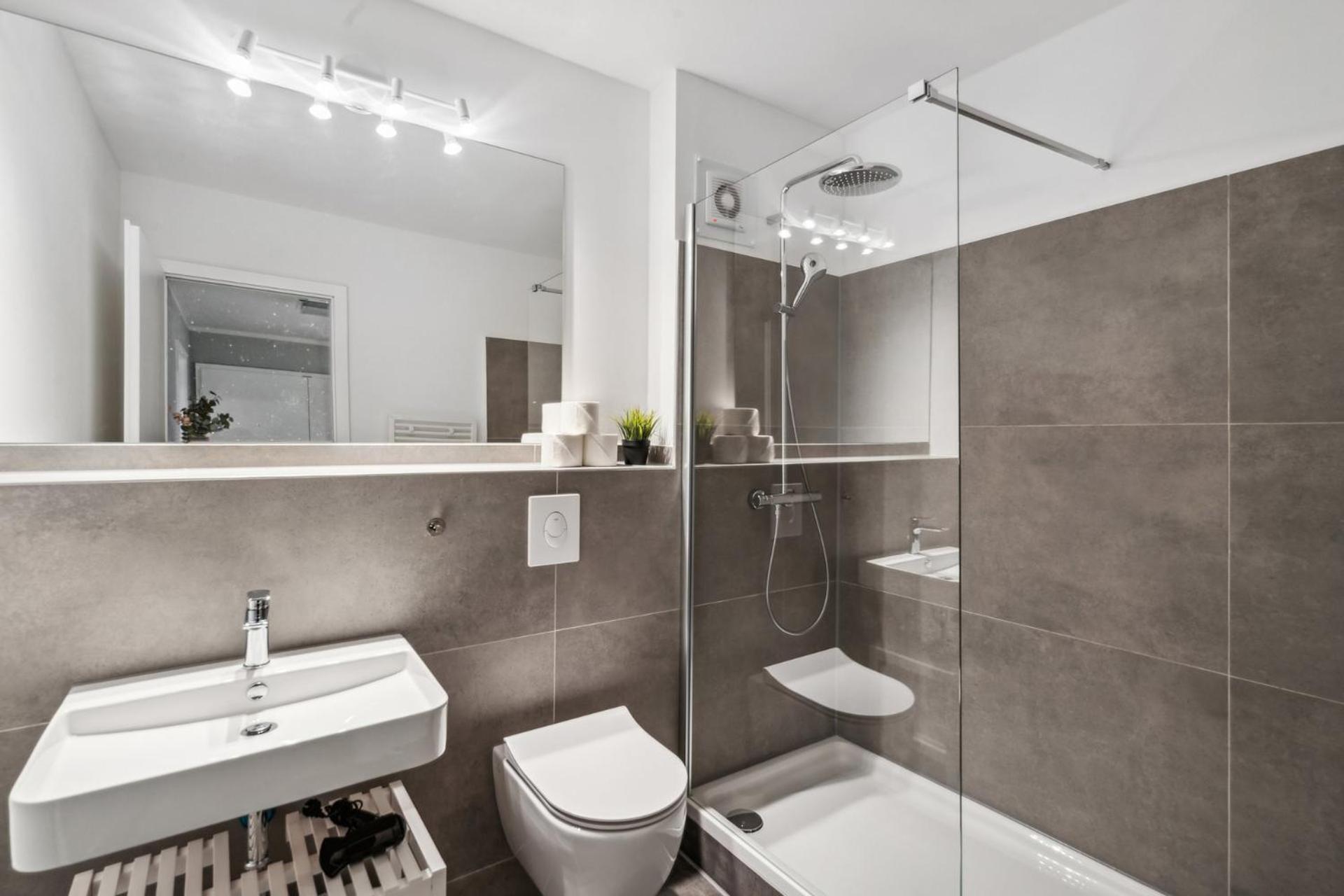 Traumhafte Wohnung Mitten In Charlottenburg Berlin Exterior foto
