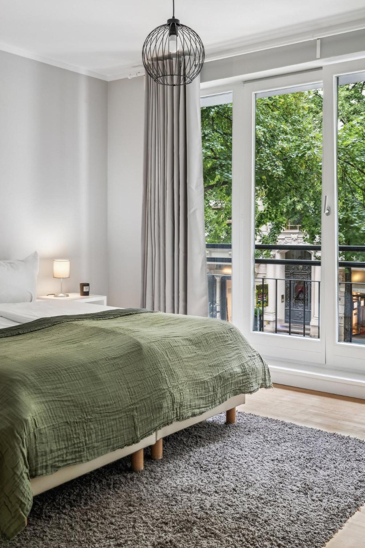 Traumhafte Wohnung Mitten In Charlottenburg Berlin Exterior foto